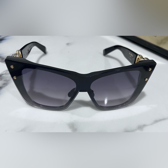 Balmain Cat eye sunglasses. - Picture 6 of 12